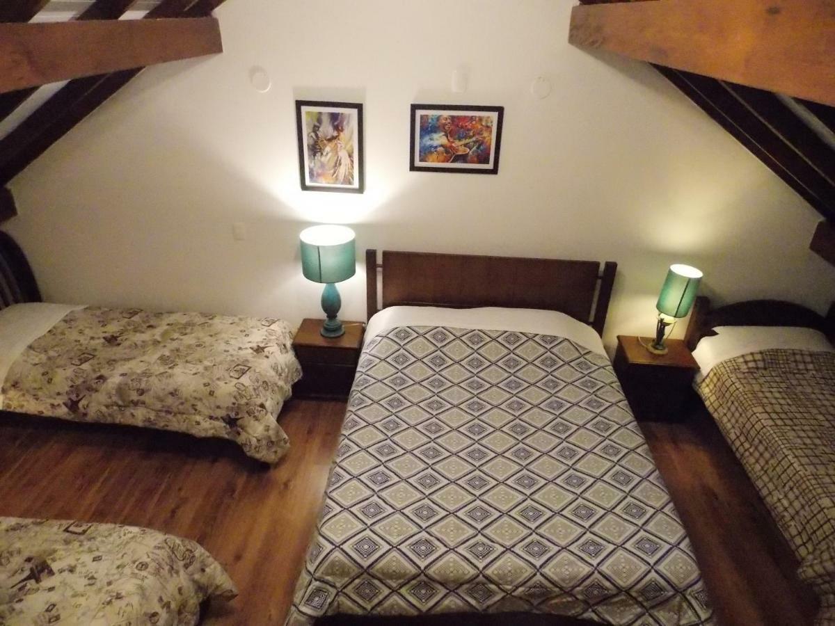 Triplex 3 Suites Em 카넬라 외부 사진