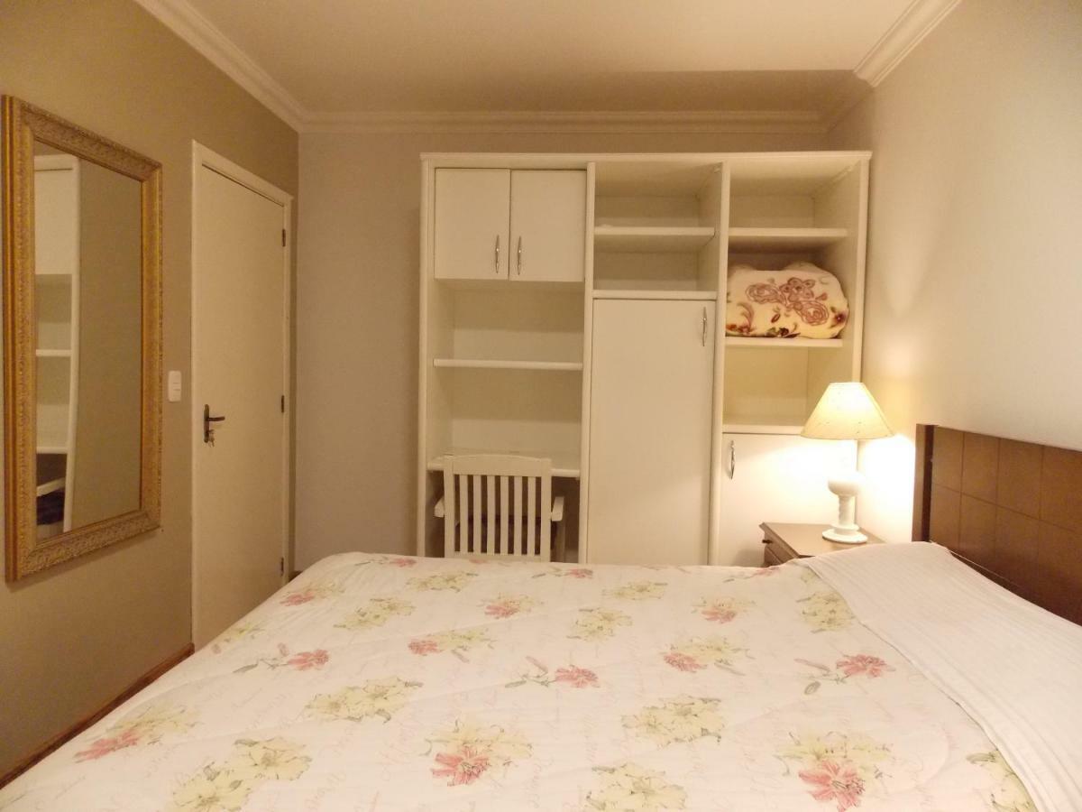 Triplex 3 Suites Em 카넬라 외부 사진