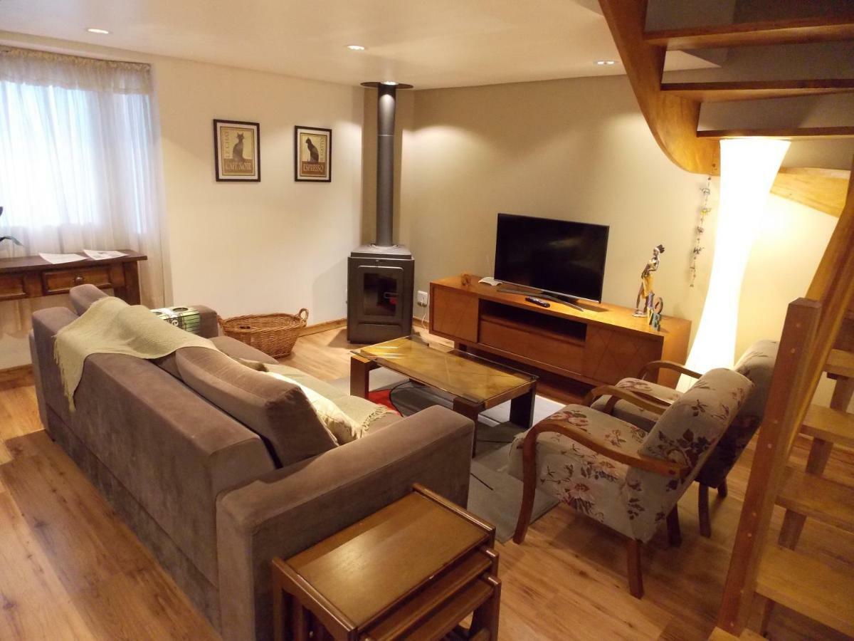 Triplex 3 Suites Em 카넬라 외부 사진
