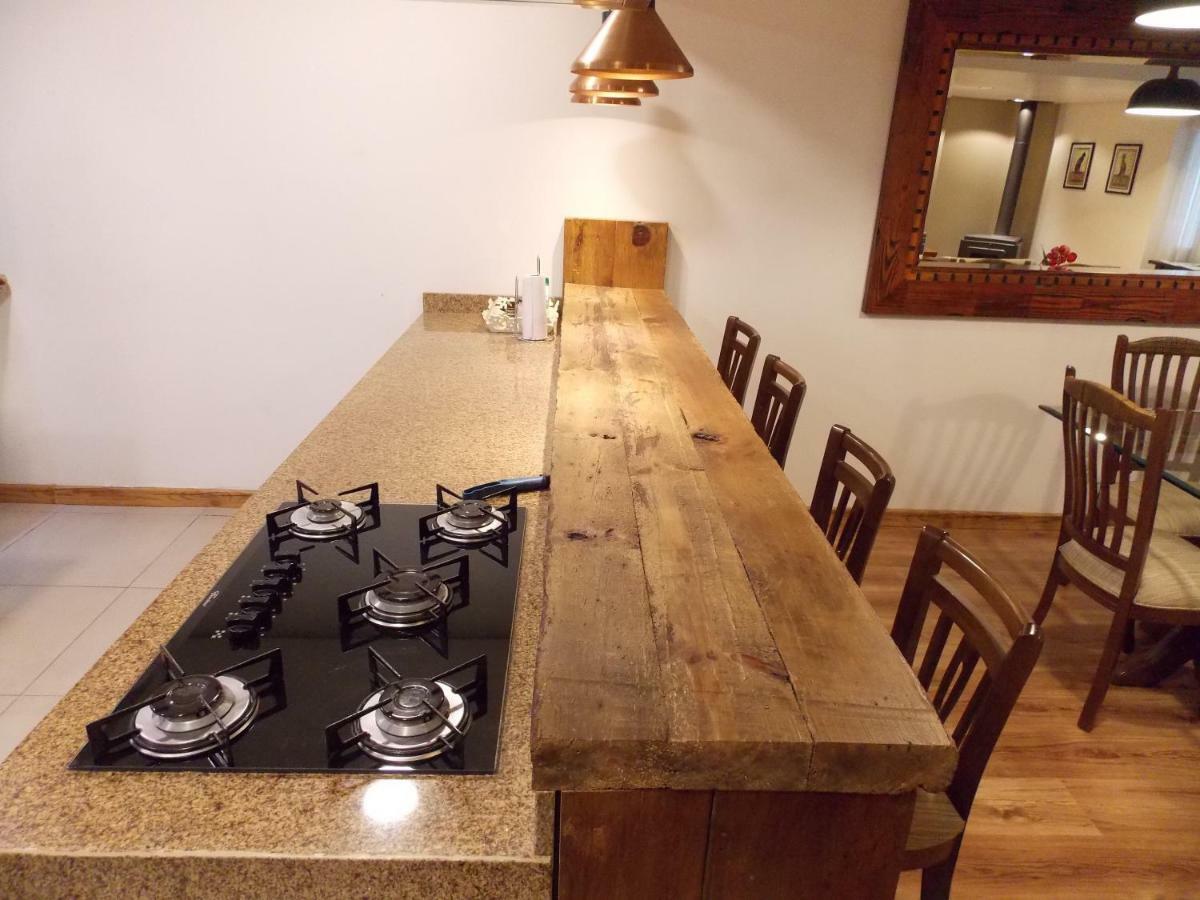 Triplex 3 Suites Em 카넬라 외부 사진