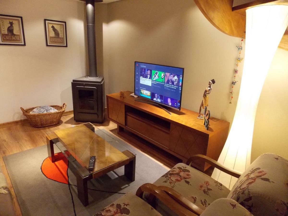 Triplex 3 Suites Em 카넬라 외부 사진