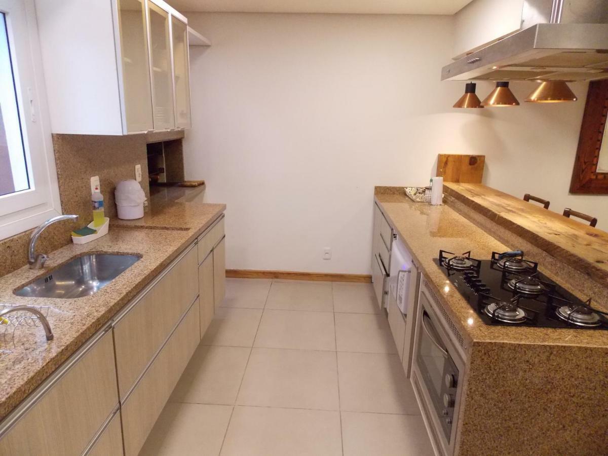 Triplex 3 Suites Em 카넬라 외부 사진